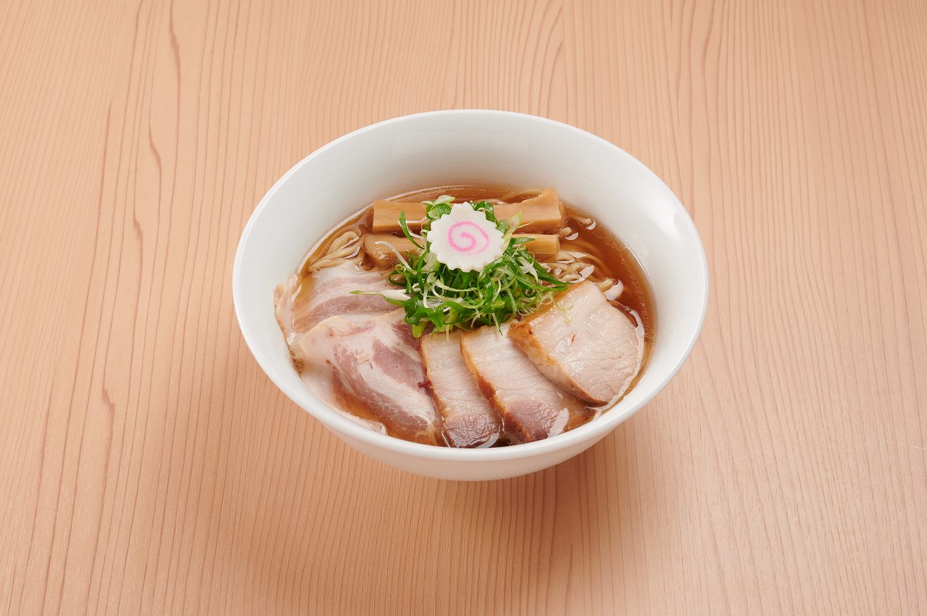醤油チャーシュー麺1080円 | メニュー | 太閤らーめん